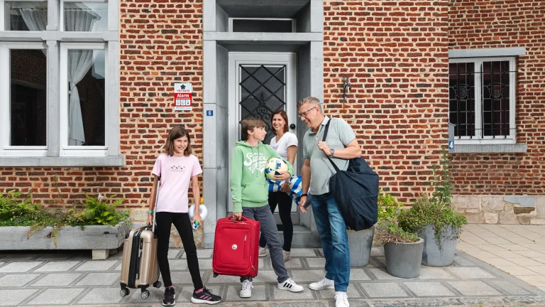 famille maison protegee